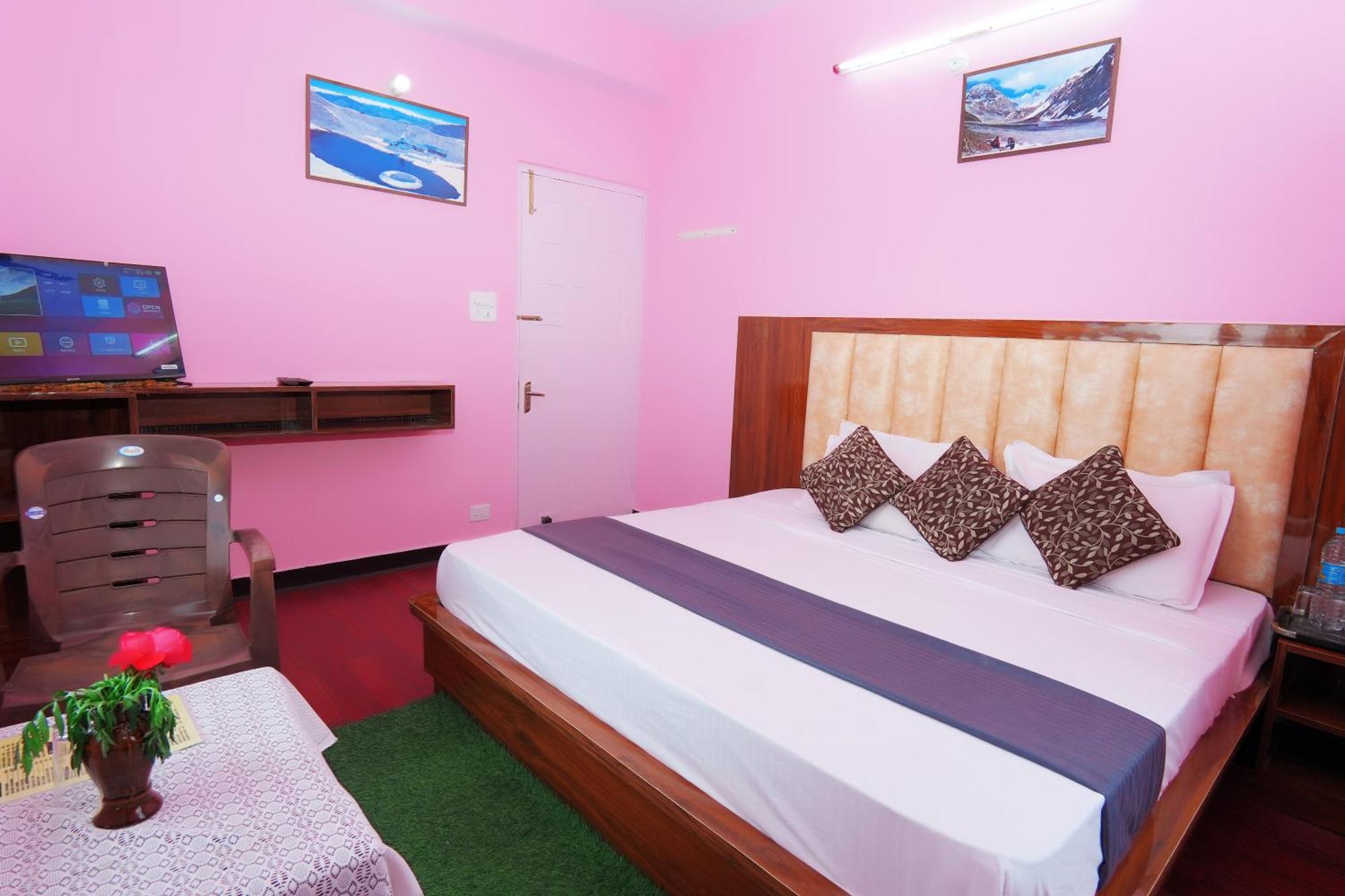 Shimla Hills Apartments 2Bhk Exterior photo